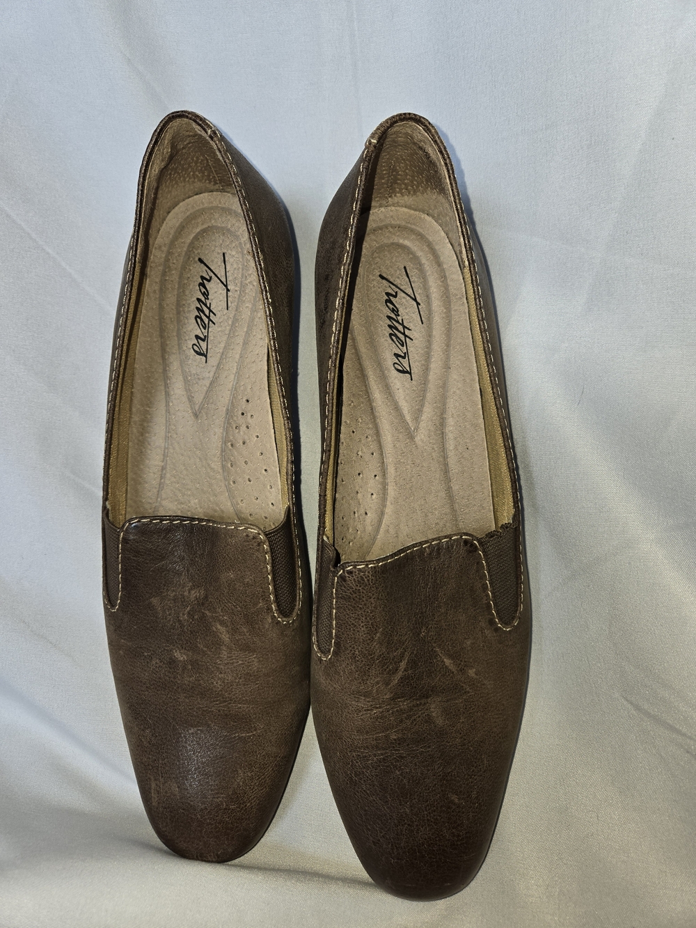 Trotters Lamar Leather Slip-On Loafer Flats T1563-315 Size 8.5 N Narrow Comfort
